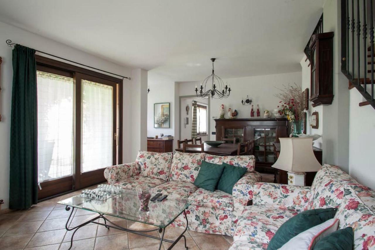 Casa Vacanze Il Noce Sovere Exterior photo